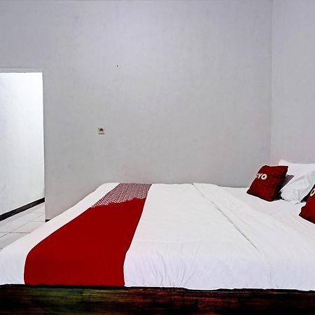 Oyo 91334 Permata Papua Guest House Pameungpeuk  المظهر الخارجي الصورة